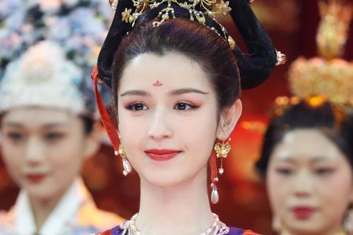 Những mỹ nhân Trung Quốc nổi tiếng sau một đêm