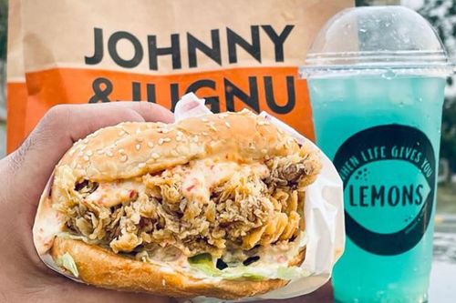 Cả cửa hàng burger Pakistan bị bắt vì từ chối miễn phí cho cảnh sát