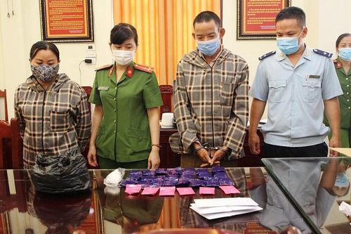 Thanh Hóa: Bắt giữ 2 nghi phạm mua bán 5.600 viên ma túy tổng hợp
