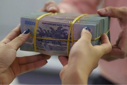 Sẽ nới 'room' tín dụng cho các ngân hàng