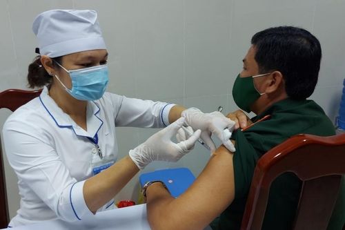 Bạc Liêu: Tiến hành tiêm vắc xin ngừa Covid-19 đợt 4 cho cán bộ, chiến sỹ