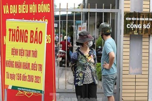 Hà Nội: Điều chuyển bệnh nhân đang điều trị tại Bệnh viện Đức Giang