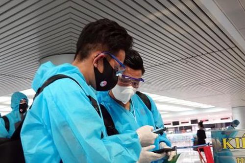 Cách ly tập trung 7 ngày đối với các tuyển thủ Việt Nam