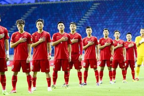 Chủ tịch Liên đoàn Bóng đá Đông Nam Á chúc mừng thành tích của đội tuyển Việt Nam