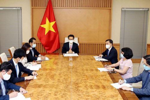 Phó Thủ tướng Vũ Đức Đam họp với Giám đốc WHO Tây Thái Bình Dương