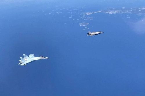 Su-35 và Su-27 của Nga đánh chặn tiêm kích F-35 lần thứ ba trong tháng?
