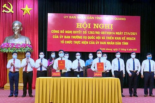 Triển khai điều chỉnh địa giới hành chính cấp huyện, cấp xã và thành lập các thị trấn