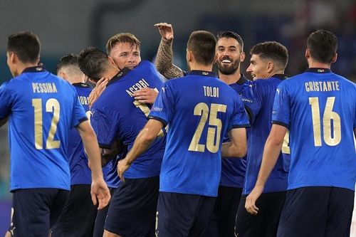 EURO 2020: Tuyển Italy không còn là bông hoa hồng trên khối bê tông
