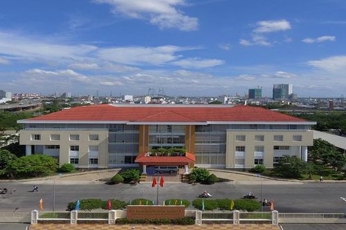 Thành phố Hồ Chí Minh: Tạm dừng hoạt động tại trụ sở UBND quận 7 vì có nhân viên nhiễm Covid-19