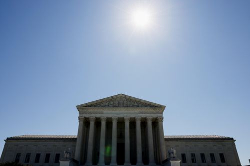 Obamacare 'sống sót' trước Tòa Tối cao Mỹ