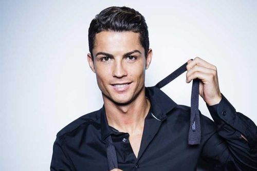 Ronaldo và dàn cầu thủ Euro 2020 mặc đồ đẹp nhất