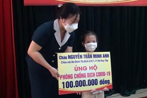 Bé gái 5 tuổi ủng hộ 100 triệu đồng cho quỹ phòng dịch Covid-19