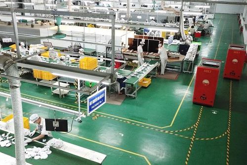 Hà Nội: Gần 5.300 công nhân lao động bị mất việc làm do ảnh hưởng của Covid-19