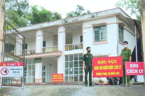 Bắc Kạn: Tập trung điều trị ca dương tính SARS-CoV-2 với phương châm 'bốn tại chỗ'