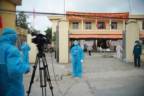 Trân trọng hơn 'khoảnh khắc vàng' của những ngày không quên nơi tâm dịch