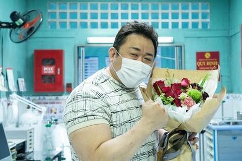 'Bom tấn' của tài tử Ma Dong Seok có cảnh trong bệnh viện Việt Nam