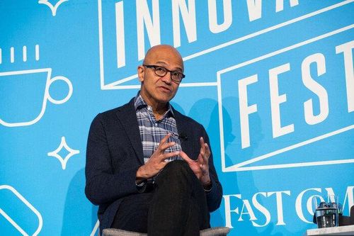 Satya Nadella trở thành Chủ tịch Microsoft