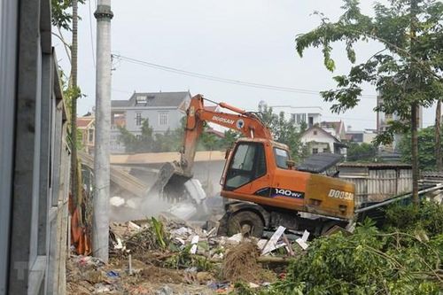 Vĩnh Phúc: Cưỡng chế thu hồi đất với 5 hộ dân tại xã Định Trung