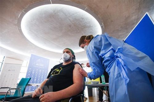 Đức đã tiêm vaccine cho một nửa dân số, Nhật nỗ lực tiêm trước Olympic