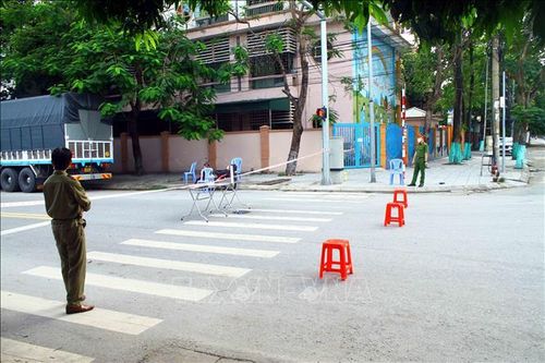 Nghệ An: Cháu bé 5 tuổi có kết quả âm tính sau khi xét nghiệm lại