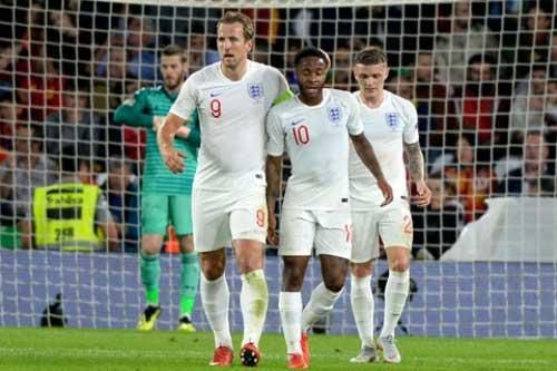 Harry Kane 'tịt ngòi' 3 trận gần nhất: Làm một Giroud thì đã sao?