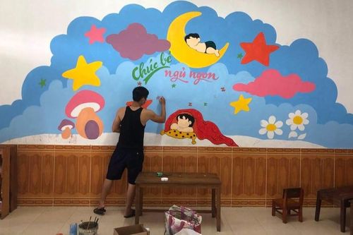Đi cách ly tại trường mầm non, thầy giáo mỹ thuật 'thay áo' cho bức tường cũ