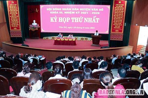 Kỳ họp thứ Nhất, HĐND huyện Vân Hồ khóa III