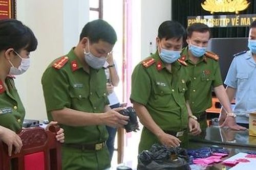 Vượt biên vận chuyển ma túy vào Việt Nam