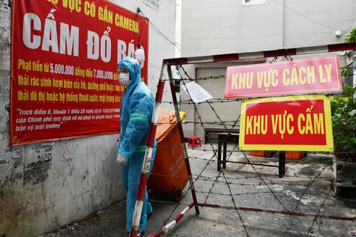 Thêm 2 ca nhiễm nCoV trong cộng đồng, Đồng Nai phong tỏa nhiều nơi
