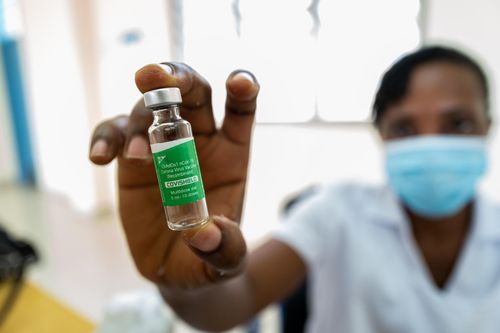Ấn Độ tiếp tục hoãn xuất khẩu vaccine Covid-19