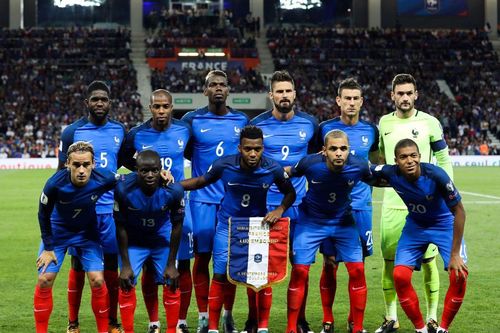 'Les Bleus' thận trọng trước Hungary