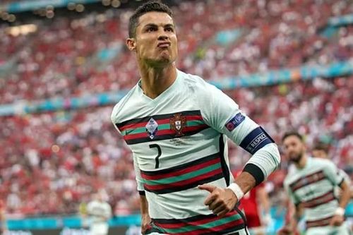 Tuổi 36, Ronaldo vẫn là chỗ dựa của Bồ Đào Nha