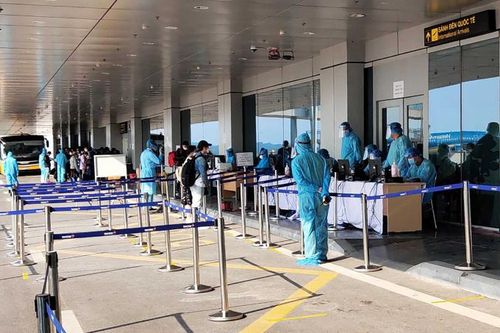 Tăng thời gian cách ly với hành khách nhập cảnh vào Việt Nam qua đường hàng không