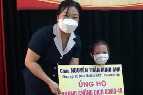 Gia đình cháu bé 5 tuổi tặng 100 triệu đồng cho quỹ phòng, chống dịch