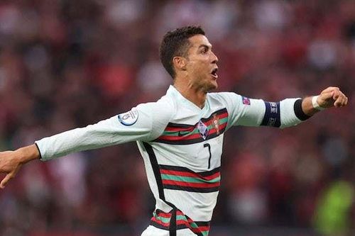 HLV Bồ Đào Nha: 'Tự Ronaldo không thể chiến thắng trận đấu'