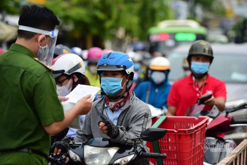 TP.HCM họp khẩn sau nhiều ngày có số ca nhiễm Covid-19 cao kỷ lục