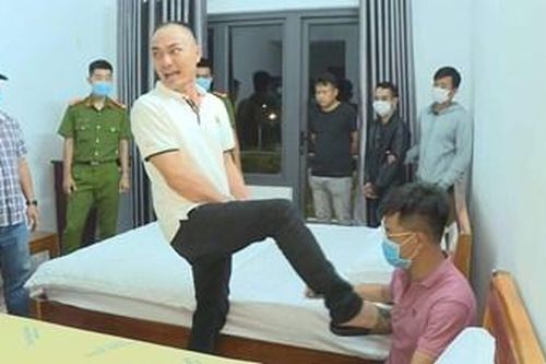 Bắt giam nhóm đòi nợ thuê bắt giữ, đánh đập, đe dọa giết người