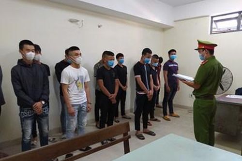 Khởi tố thêm 15 đối tượng trong vụ chém nhầm người tại Cung thể thao Tiên Sơn