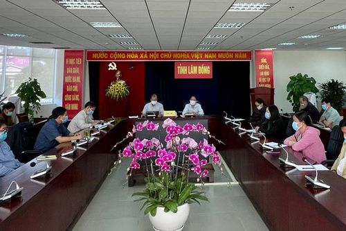 Tập huấn trực tuyến bảo đảm an toàn tiêm chủng vắc xin Covid-19