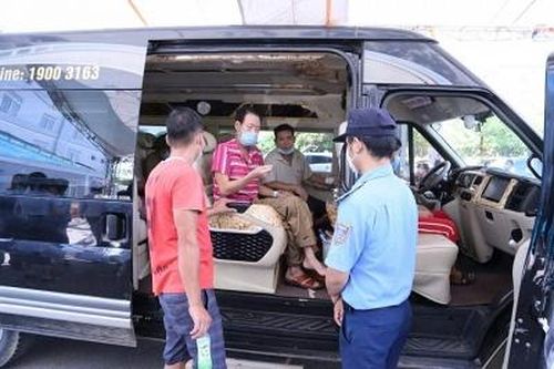 Hỗ trợ chuyến xe miễn phí cho người bệnh ra viện