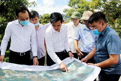 Đồng chí Chủ tịch UBND tỉnh làm việc với huyện Mộc Châu