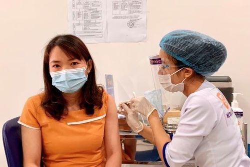 Hệ miễn dịch tạo ra các phản ứng khác nhau đối với vắc-xin COVID-19