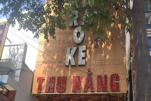 Đồng Nai: Nhân viên khỏa thân múa thoát y phục vụ khách hát Karaoke trong mùa dịch