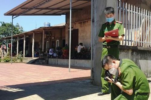 Không cho người nhà đi cách ly, nam thanh niêm đấm thành viên tổ kiểm dịch