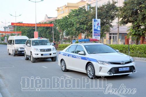 Khởi hành đón công dân Điện Biên từ tâm dịch Bắc Giang