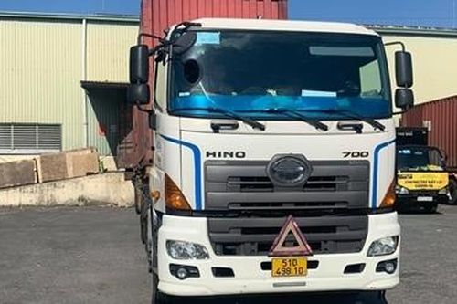 Xử lý tài xế xe đầu kéo từ vùng có dịch chạy vào khu công nghiệp bỏ hàng