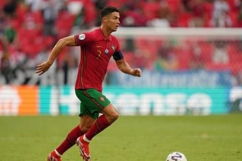 Ronaldo chạy 'nước rút' 92m chỉ trong 14,2 giây