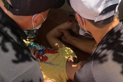 Hà Nội: Bé trai 10 tuổi rơi từ tầng 5 chung cư không có lưới an toàn