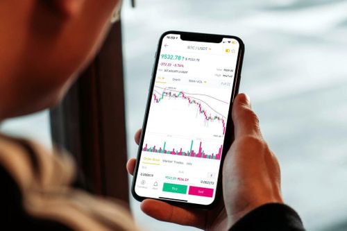 Cảnh báo việc chiếm đoạt tiền qua app 'giật' đơn hàng ảo