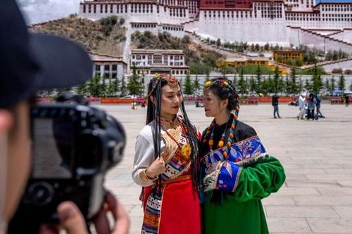 Tây Tạng sợ 'quả bom du lịch' đang ập đến